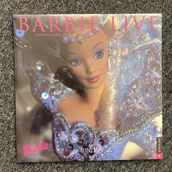 NEW/Unopened Rare Collectible Barbie 2002 Calendar, 2005 Valentines and Magnet - Picture 6 of 8